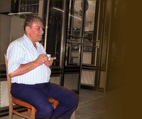İmam Usta akşam dinlenirken