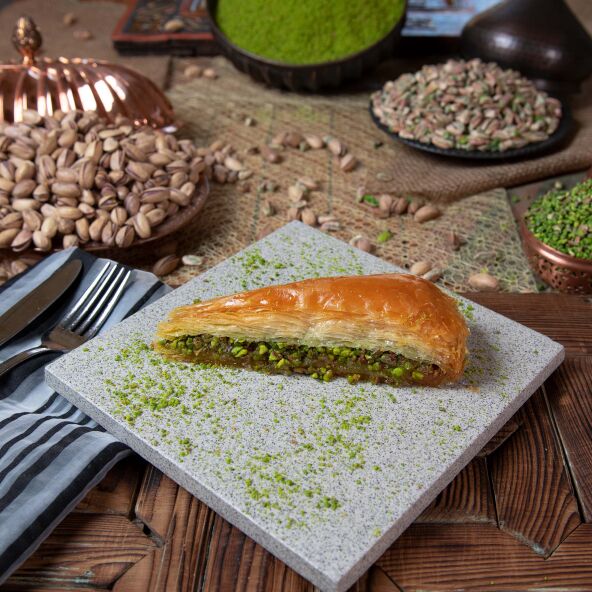 Carrot Slice of Baklava With Pistachio - 2