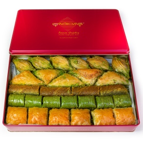 Hediyelik Metal Kutuda Özel Karışık Baklava