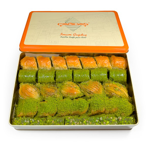 Hediyelik Nostaljik Metal Kutuda Karışık Baklava